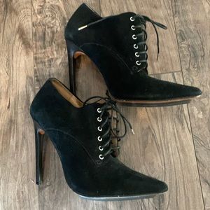 Black suede lace up booties!